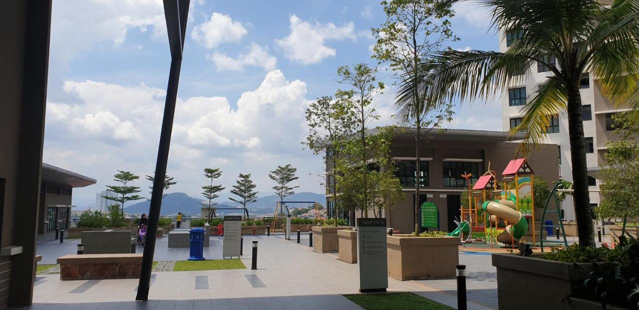 VistaMuslim Homestay Cheras Luaran gambar
