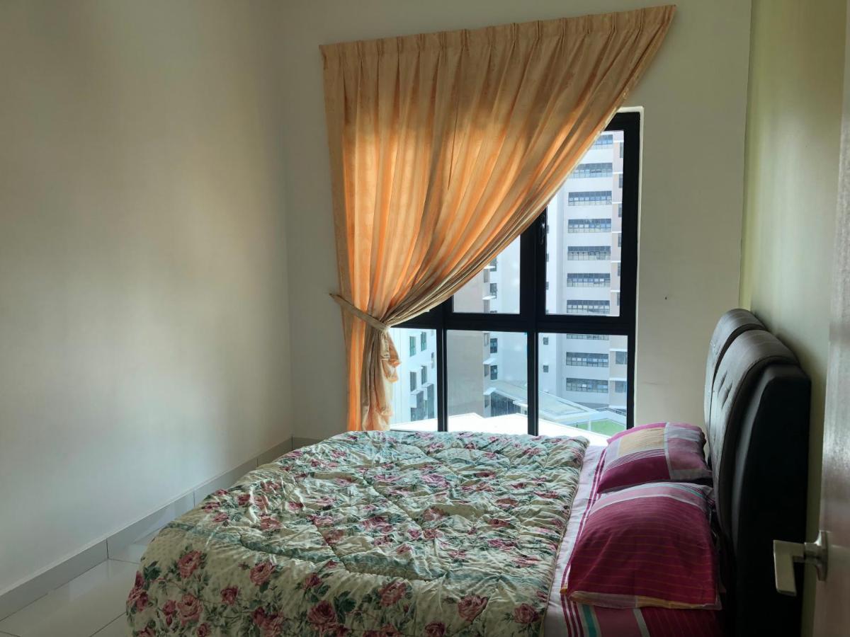 VistaMuslim Homestay Cheras Luaran gambar